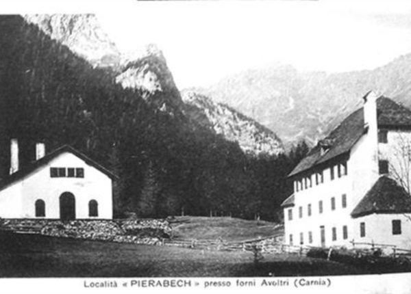 foto 3 A sinistra edificio forno fusorio Pierabech copia 