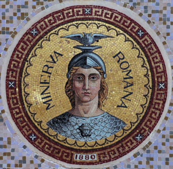 Motivi ornamentali sulla facciata di casa Facchina 