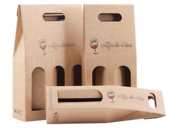 Two colours bottles boxes on kraft paper 