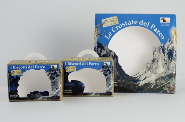 Windowed boxes for cookies 
